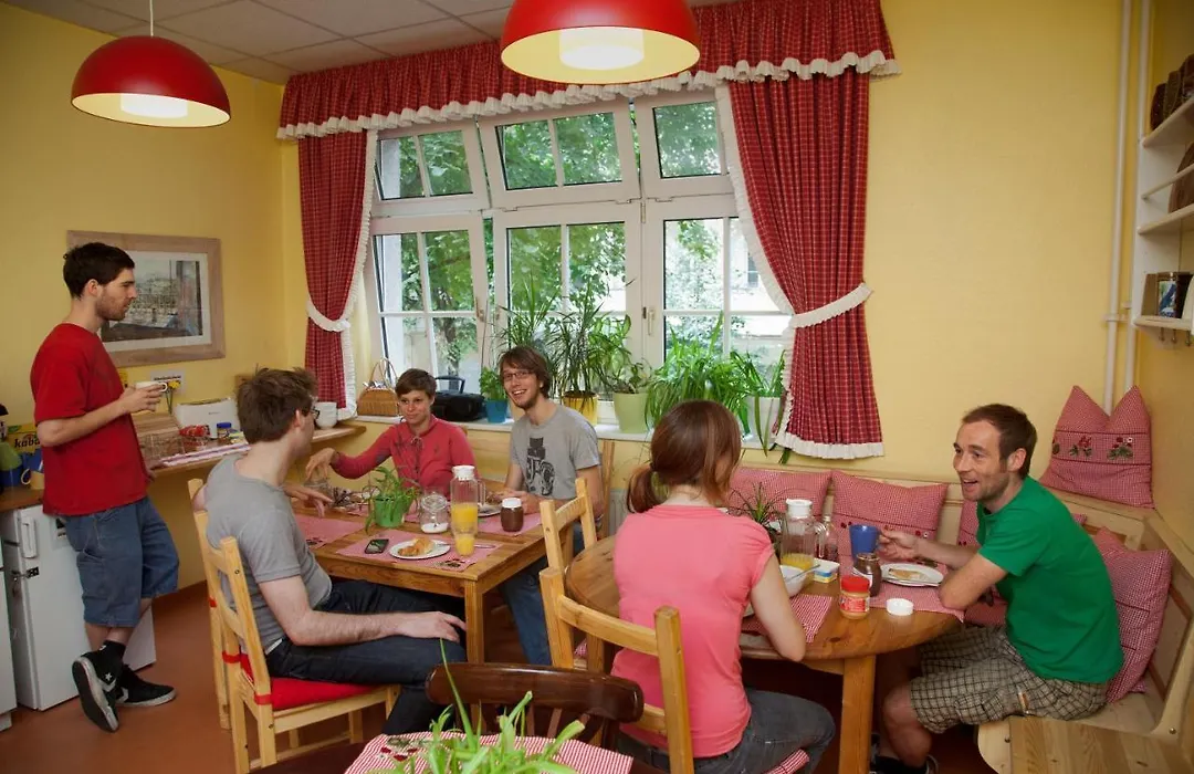 U Inn Berlin Hostel-1
